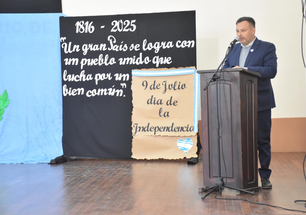 El Intendente Fabricio Mesquida participó del acto por el 209º Aniversario de la Independencia de Argentina