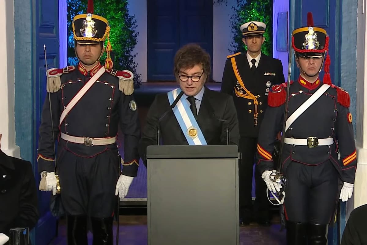 Con poco respaldo de los gobernadores Milei suspendió el viaje a Tucumán