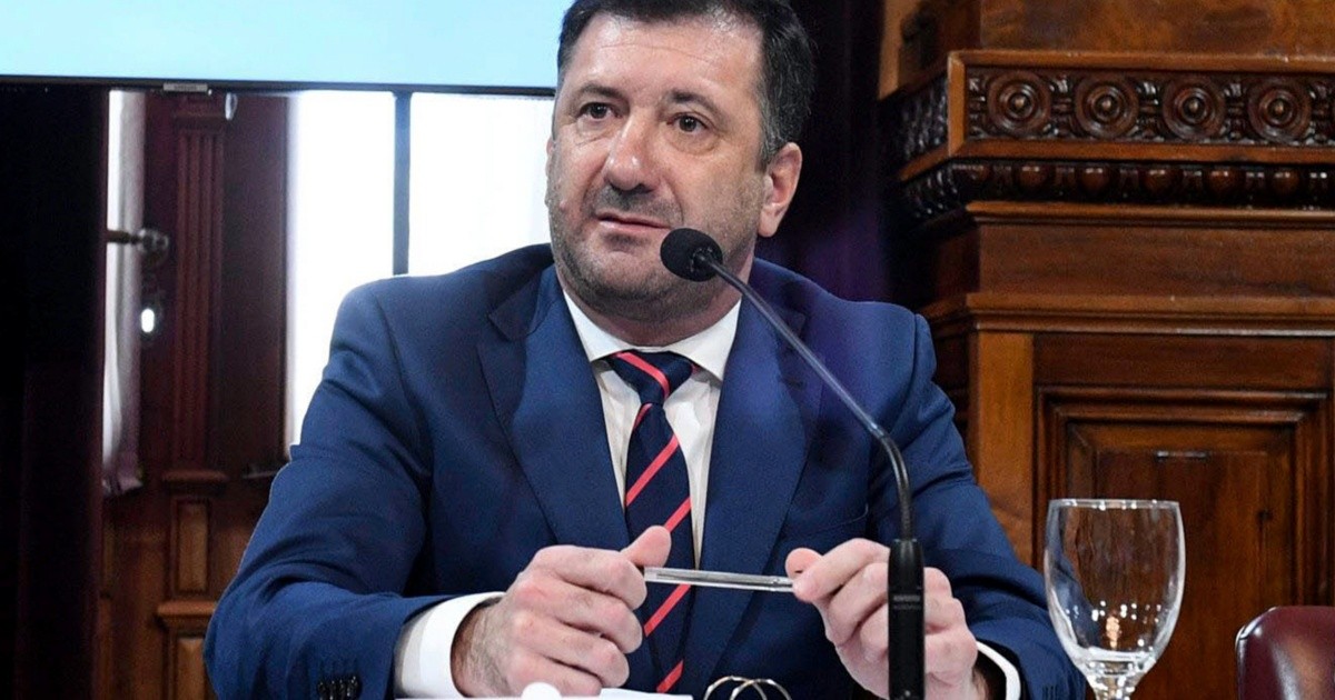 Caso Kueider: ordenan la extradición del ex senador detenido con más de 200.000 dólares en Paraguay