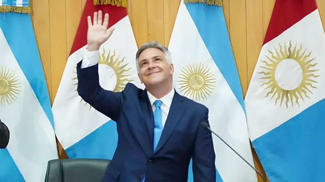 El gobernador de Córdoba aumentará un 84% la jubilación mínima con fondos nacionales