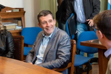 Filipuzzi renuncia al sueldo de Secretario y continúa como rector de Uader