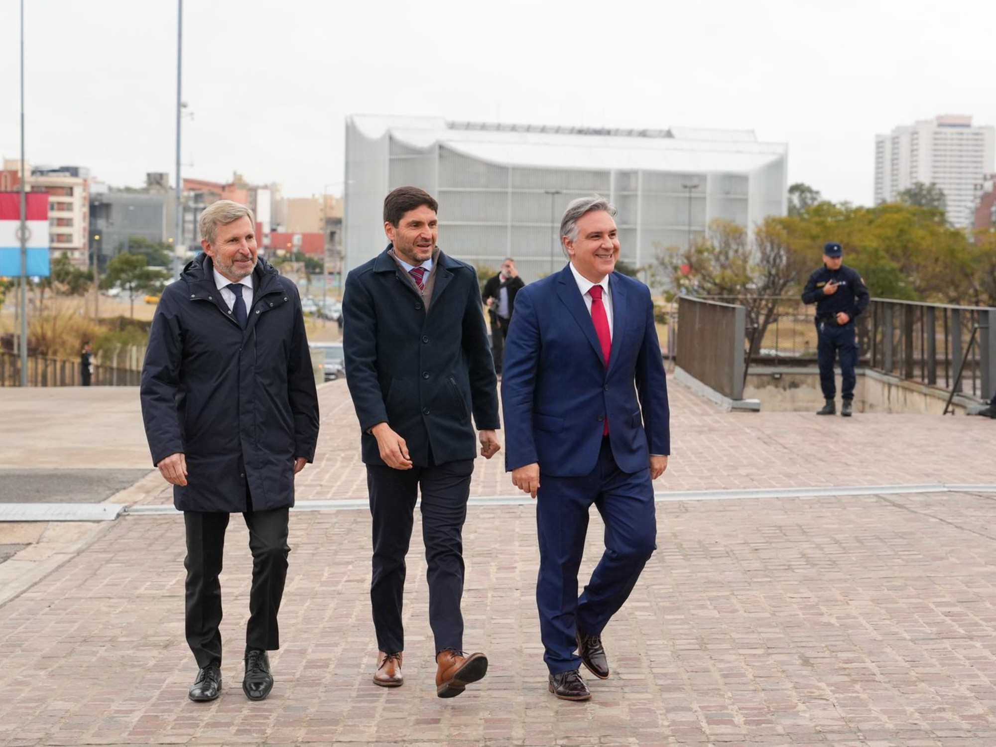 Contrapunto por la baja de las retenciones al campo en una cumbre en Córdoba entre Llaryora, Frigerio y Pullaro