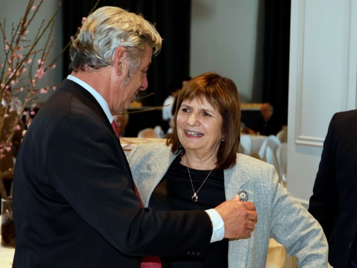 Patricia Bullrich respalda a Luis Caputo en su solicitud al campo sobre las retenciones agrícolas