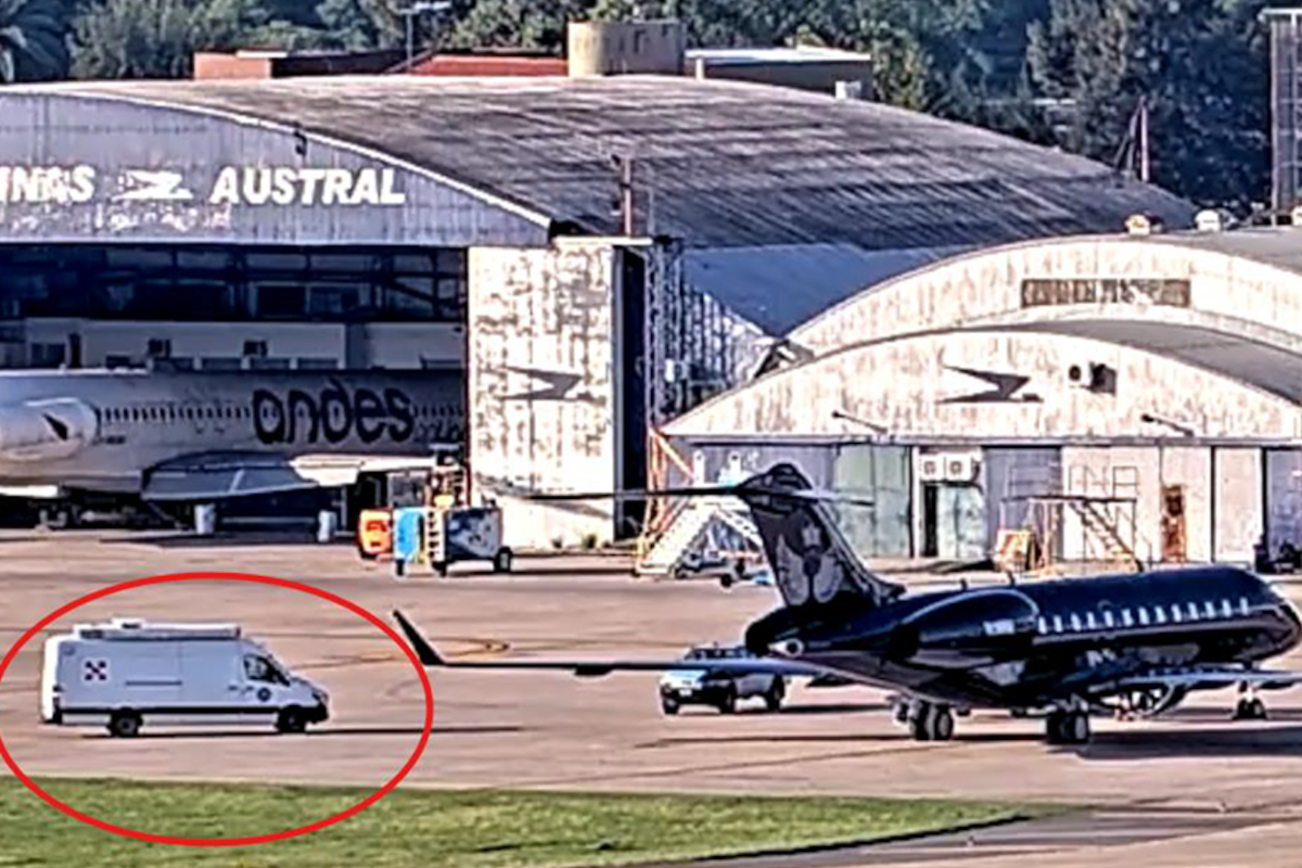 El avión de Scatturice. En el Gobierno sospechan de un pase de facturas en la Aduana y crece la interna