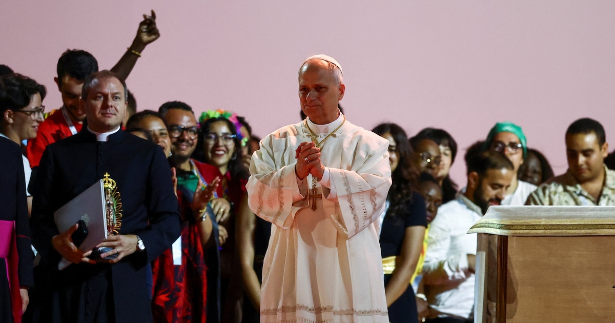El papa León XIV invita a construir un mundo más humano durante el Jubileo de la Juventud con gran afluencia de jóvenes