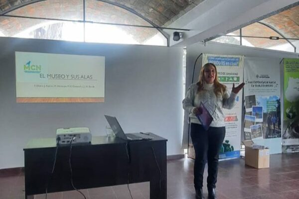 El Museo de Ciencias Naturales de San José presentó el libro “Entre Ríos, paraíso de las aves silvestres” en Gualeguaychú