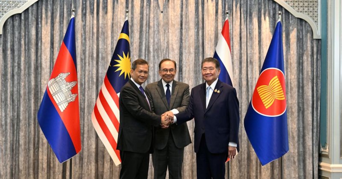 Camboya establece grupo de trabajo para implementar alto el fuego con Tailandia, supervisado por el Gobierno de Malasia