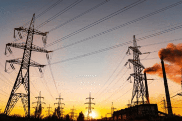 El consumo de energía eléctrica bajó en julio, principalmente en los hogares