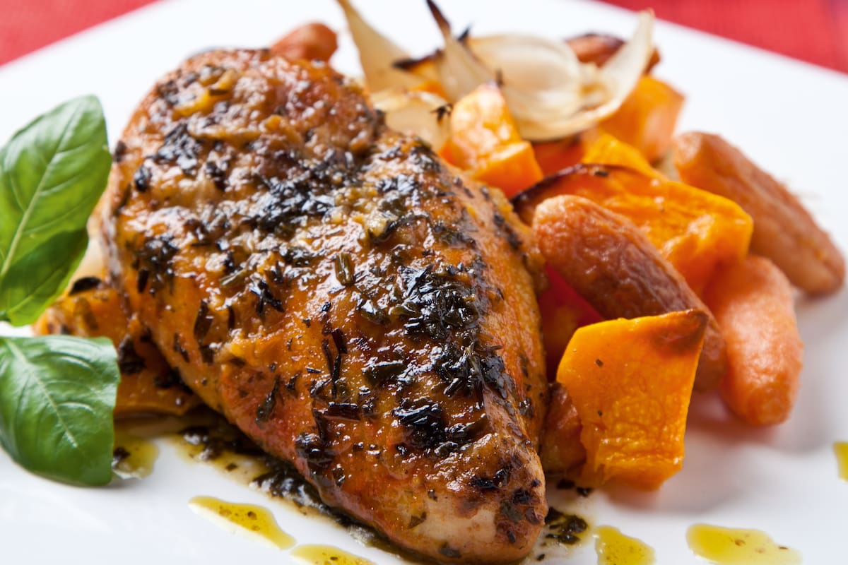 Aumenta la importación de pechugas desde Brasil, alcanzando niveles récord en el mercado local