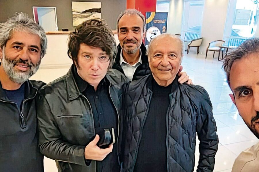 Así facturan “Los Menem SA”