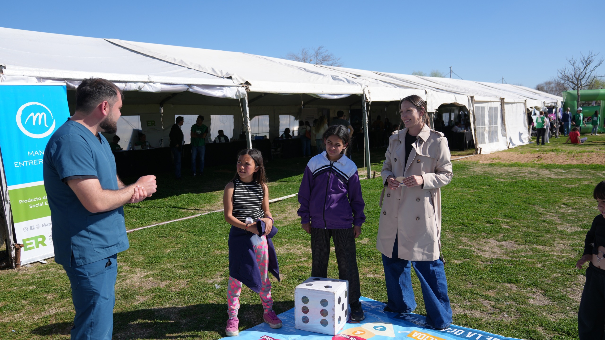 El gobierno lleva la gestión a distintas ciudades de la provincia