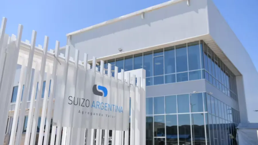 Droguería Suizo Argentina incrementa contratos gubernamentales de $3900 millones a $108.000 millones bajo Milei