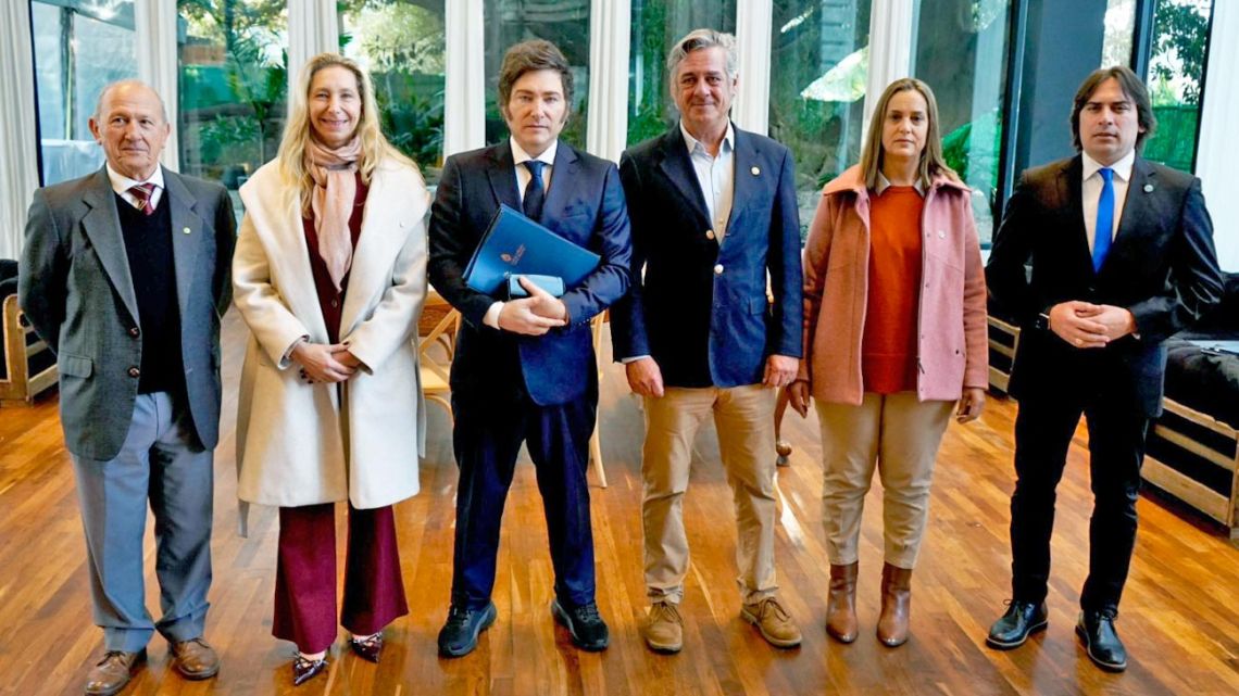 Un nuevo conflicto autoinflingido fragiliza la relación inestable de Milei con el campo