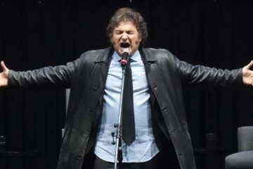 Milei comienza su gira de campaña nacional en Ushuaia