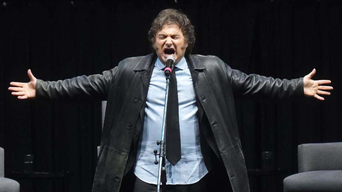 Milei comienza su gira de campaña nacional en Ushuaia