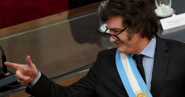 La campaña de Milei con presupuesto en mano, vetos y un viaje a Nueva York