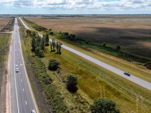 Un grupo financiero crece en la construcción: apuesta a la obra pública pese a su freno y va por una licitación que lanza el Gobierno