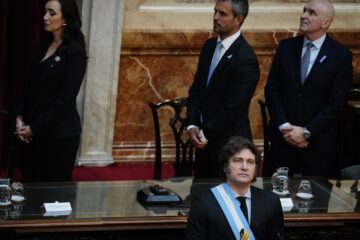 40 votaciones pérdidas y una agenda controlada por los K