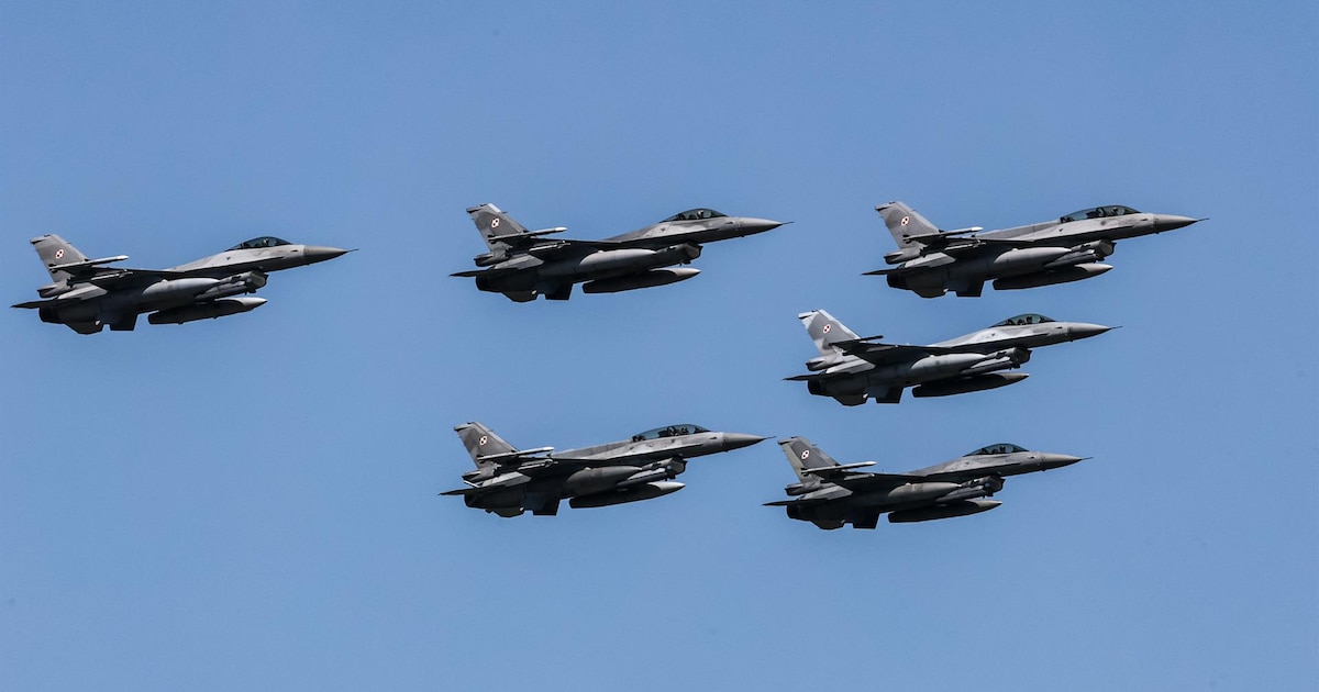 Polonia derriba drones rusos que infringieron su espacio aéreo tras la ofensiva de Moscú en Ucrania