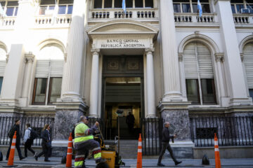 El Gobierno ratificó a cuatro directores del Banco Central y nombró a un nuevo titular en el BICE