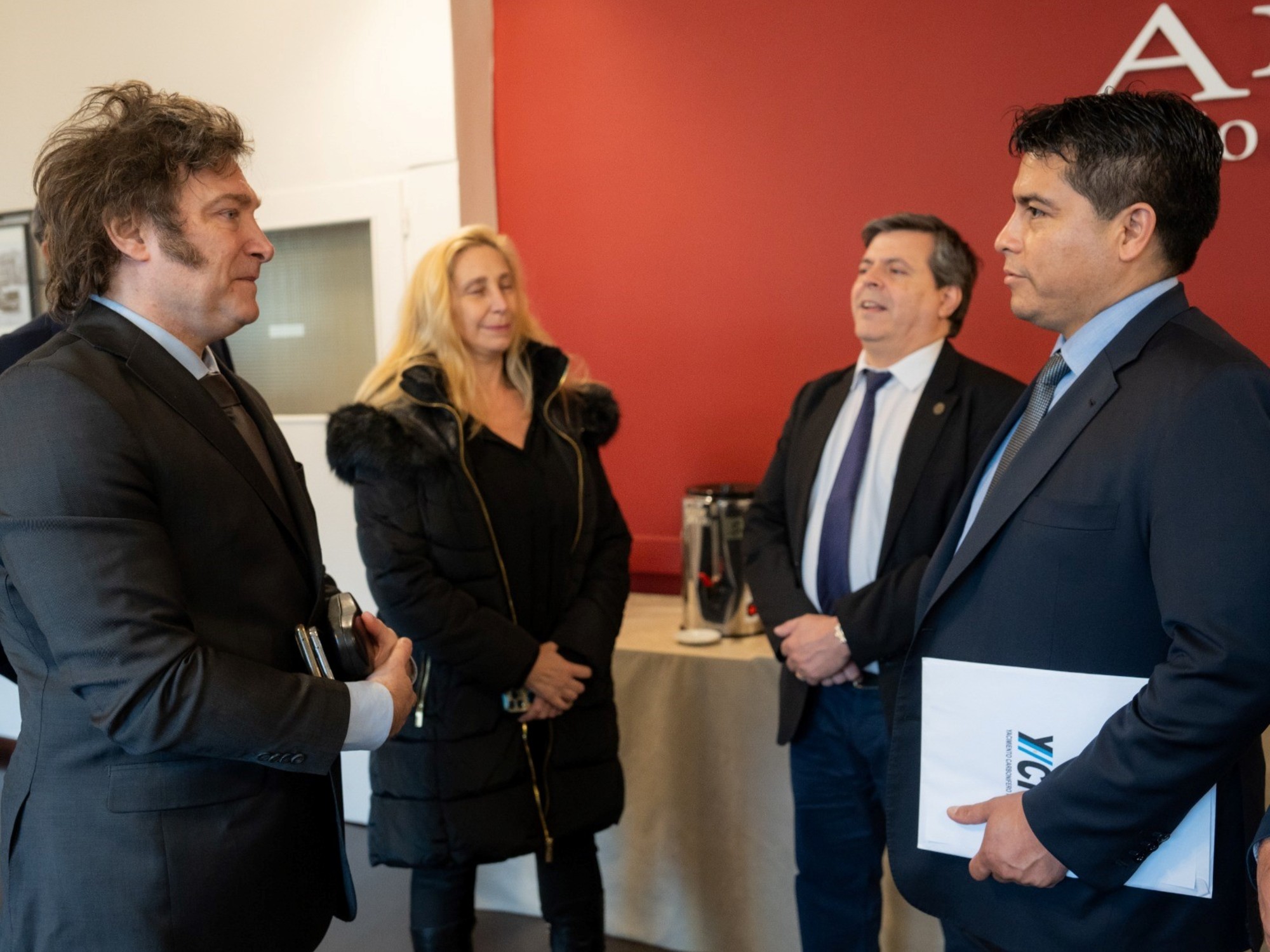 Tras el veto al reparto de los ATN, el gobernador de Santa Cruz comparó a Javier Milei con los Kirchner: “Aplica la misma política de soberbia”