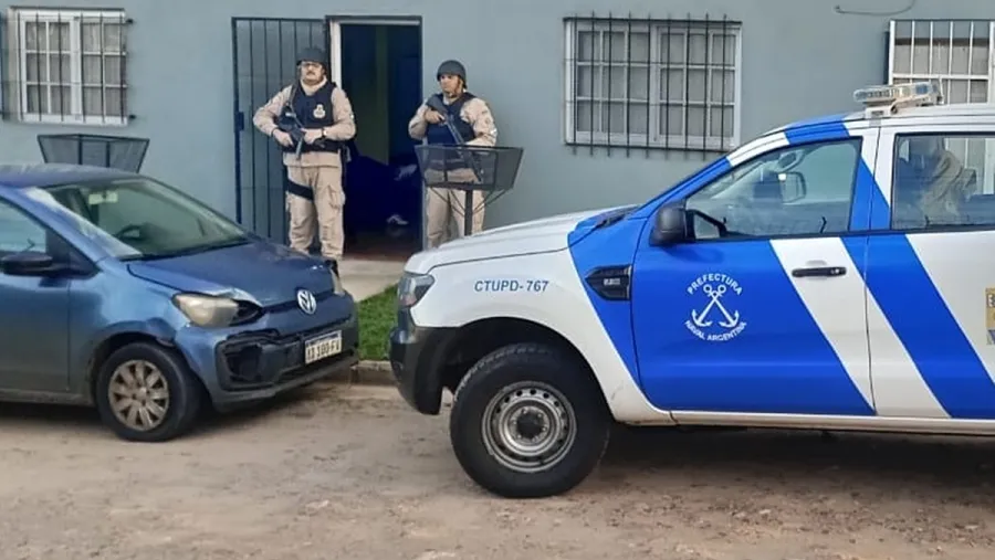 Fiscales imputan a pescadores furtivos por embestir y agredir a agentes de Prefectura en el río Uruguay