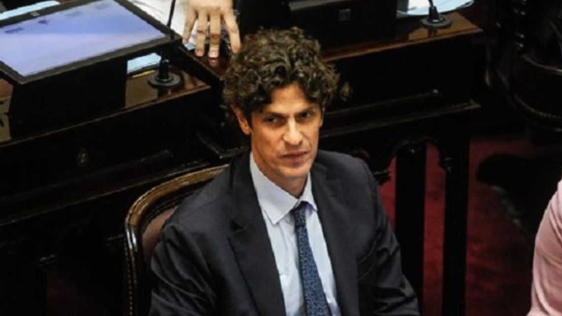 Lousteau advierte sobre el nuevo riesgo K: “El riesgo Karina se presenta en este momento”