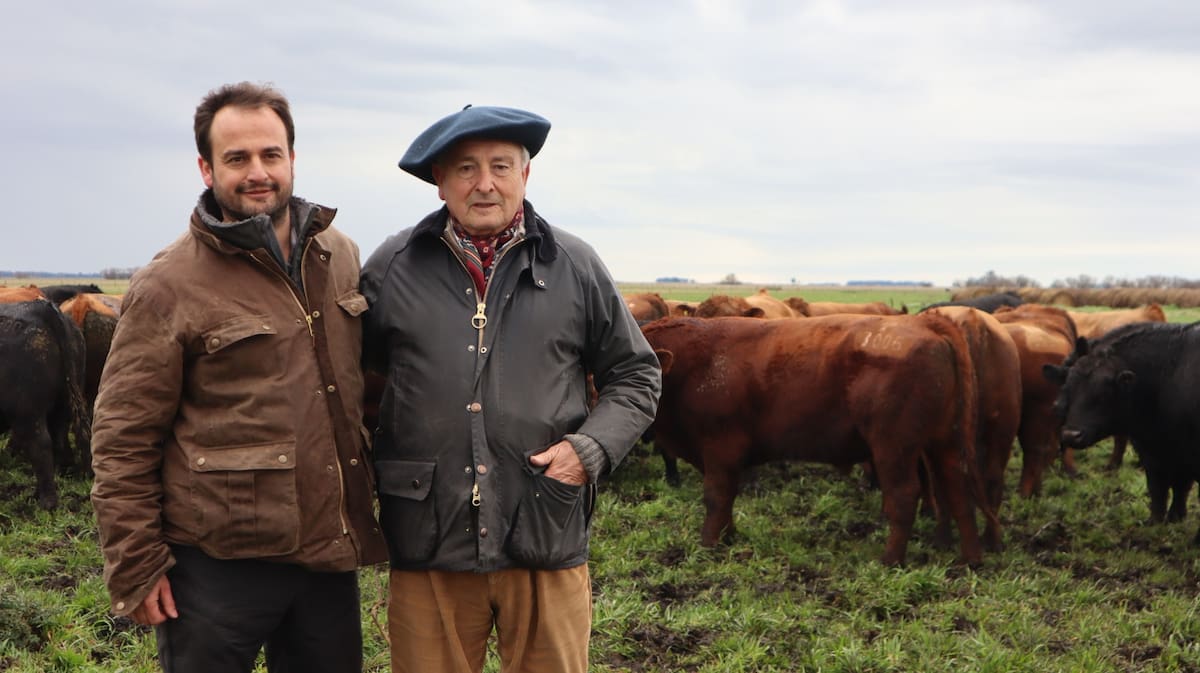 Una familia de ganaderos desafía los límites de la biología con su innovador enfoque en la cría de ganado
