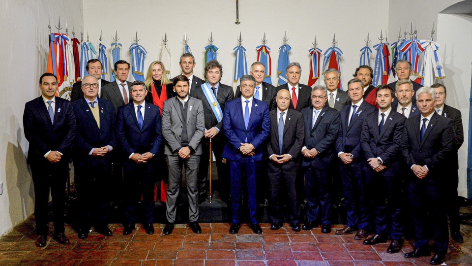 ¿Quiénes son los gobernadores que se reúnen hoy con Milei y los que no?