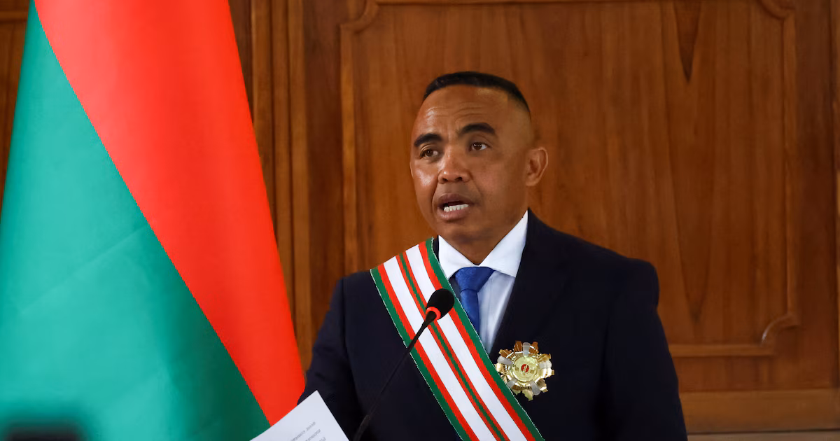 Líder golpista de Madagascar avanza y conforma un gobierno bajo control militar