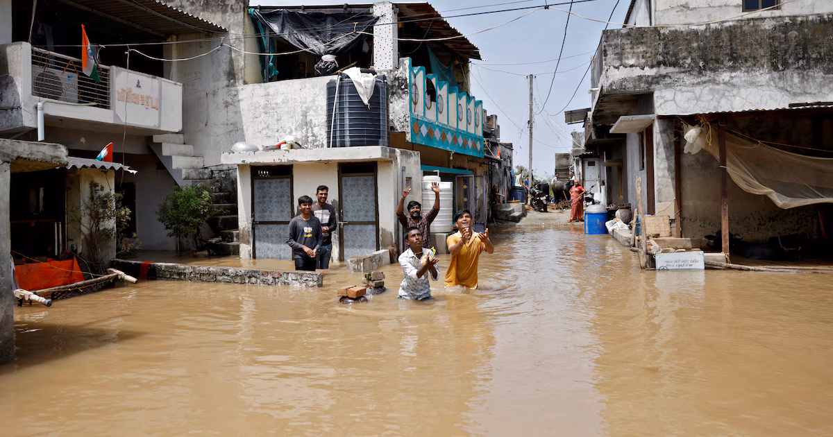 Inundaciones en Nepal e india dejaron más de 70 muertos