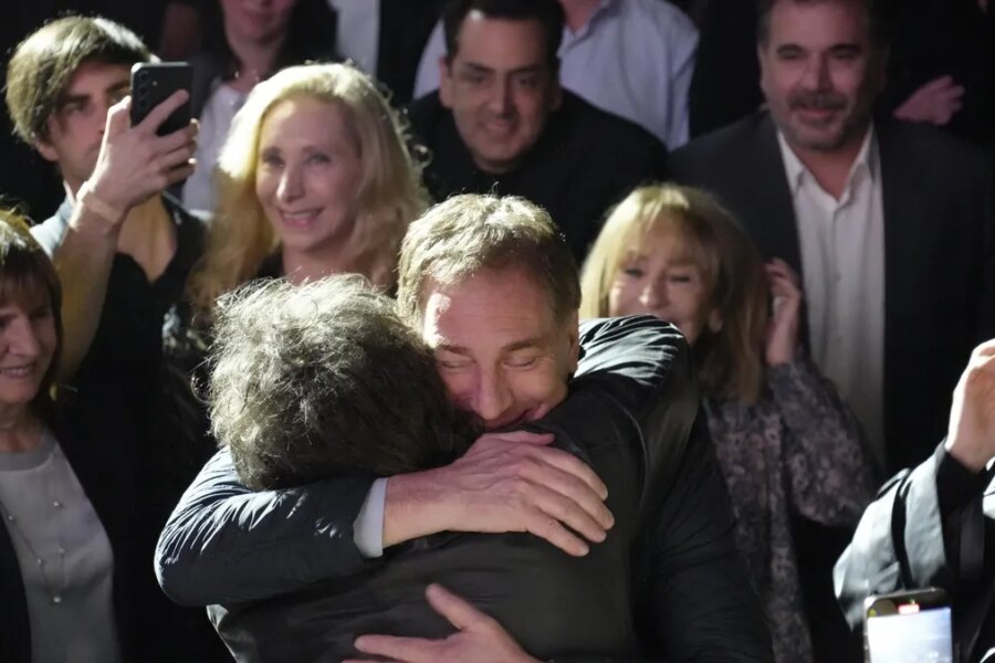 Javier Milei, al rescate de Juntos por el Cambio: la contradictoria campaña de La Libertad Avanza