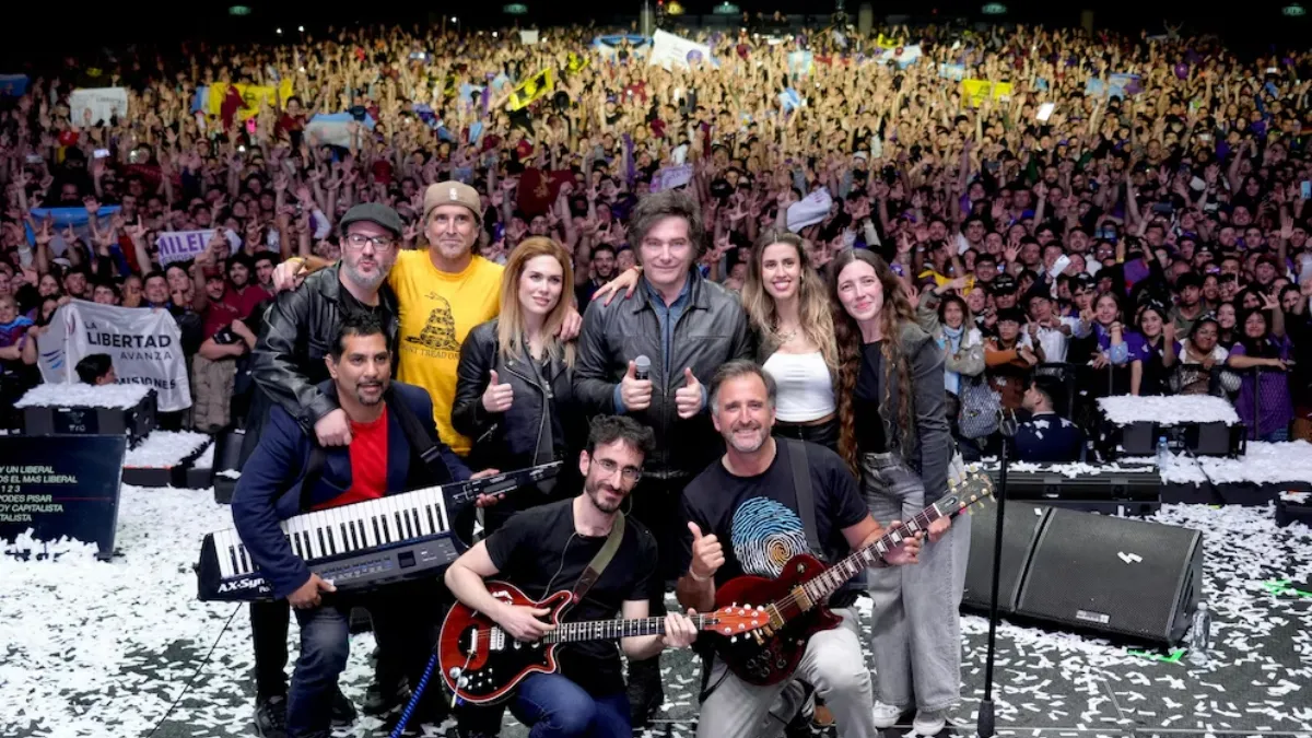 Deportivo Español desvinculó a su abogado por participar del show musical de Javier Milei