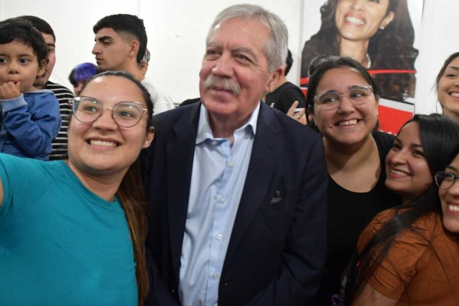 Elías Suárez sucederá a Gerardo Zamora en Santiago tras victoria por amplio margen