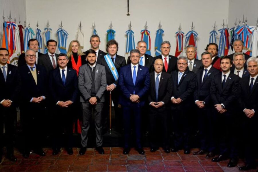 Mesa federal: Milei convoca a Llaryora y el resto de los gobernadores para avanzar con las reformas laboral e impositiva