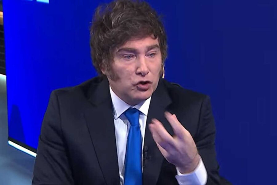 Milei aseguró que Trump lo apoyará ‘hasta el 2027’, defendió a Espert y no negó pérdida de soberanía por el swap