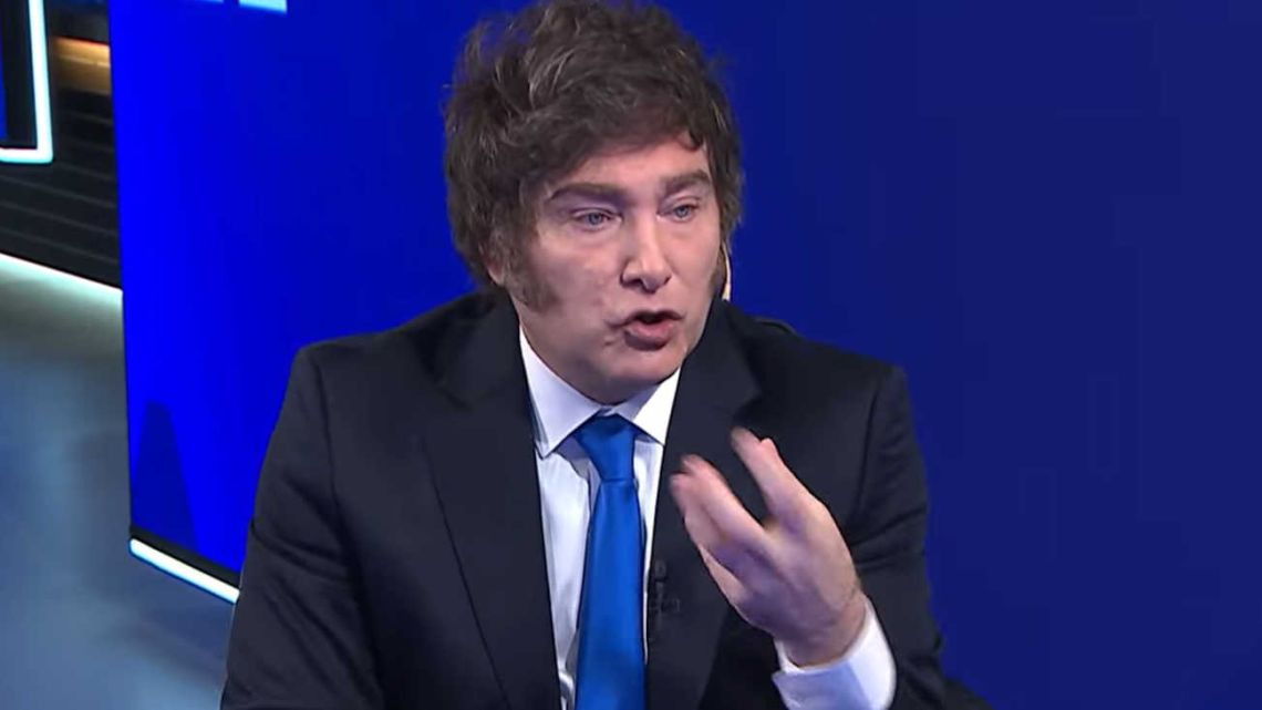 Milei aseguró que Trump lo apoyará ‘hasta el 2027’, defendió a Espert y no negó pérdida de soberanía por el swap