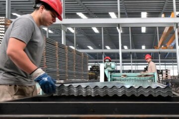 La industria metalúrgica cayó en septiembre y marcó un nivel similar al de la pandemia