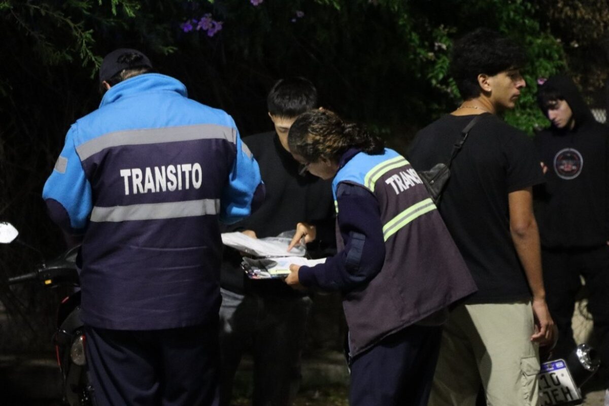 Operativo retiene vehículo que operaba con la plataforma ‘Trami’ y constatan doble infracción