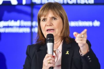 Bullrich cuestiona a Llaryora y Pullaro: “Las provincias cada diez minutos le piden plata al Estado nacional”