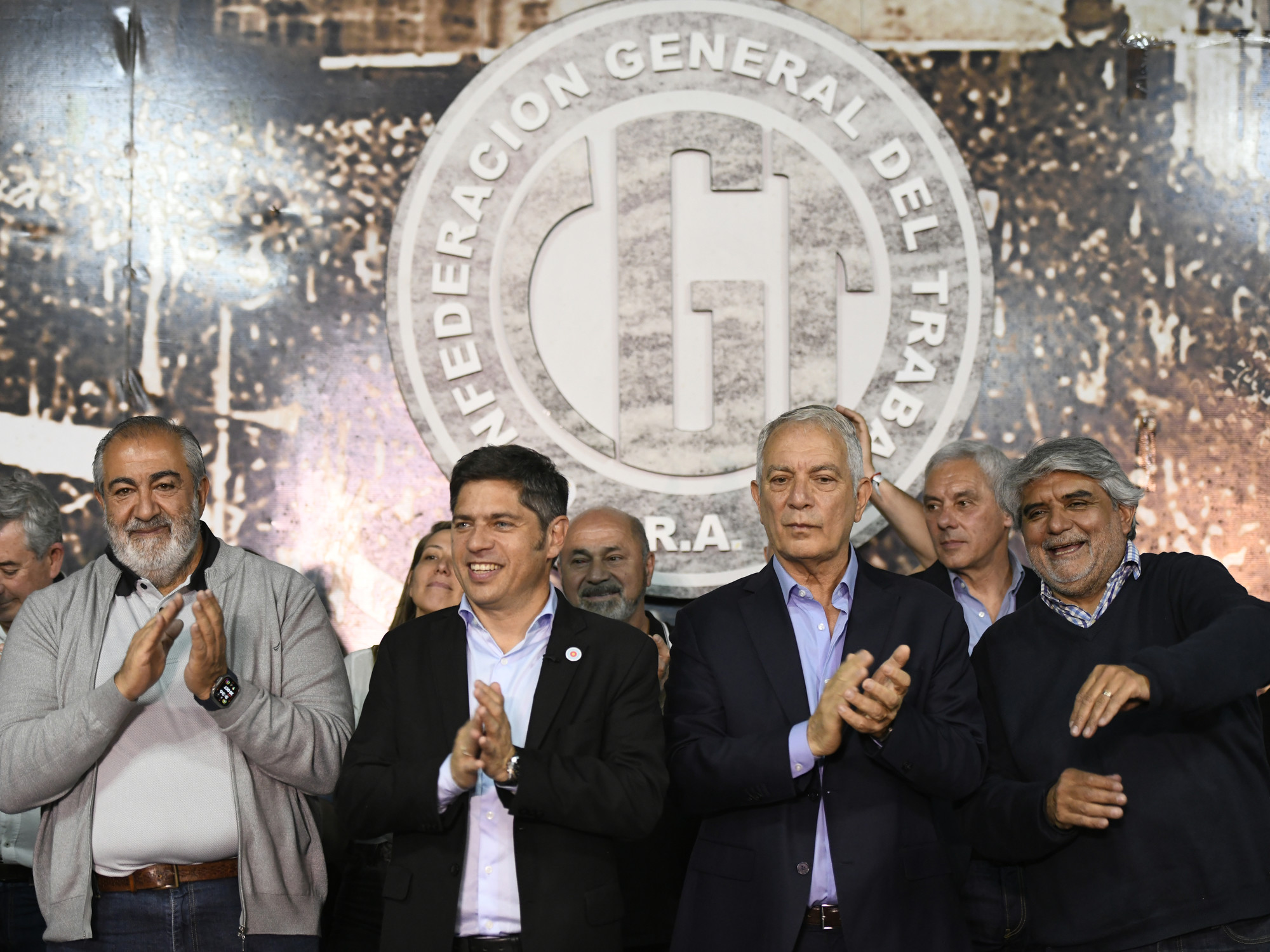 Desafío de Axel Kicillof en medio de la puja por el conteo de votos: “Vamos a ver cuántas provincias pintan de violeta”