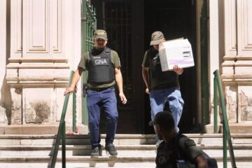 Caso Bailaque. Allanaron a un operador judicial y a una empresa que figura en los Cuadernos de las Coimas