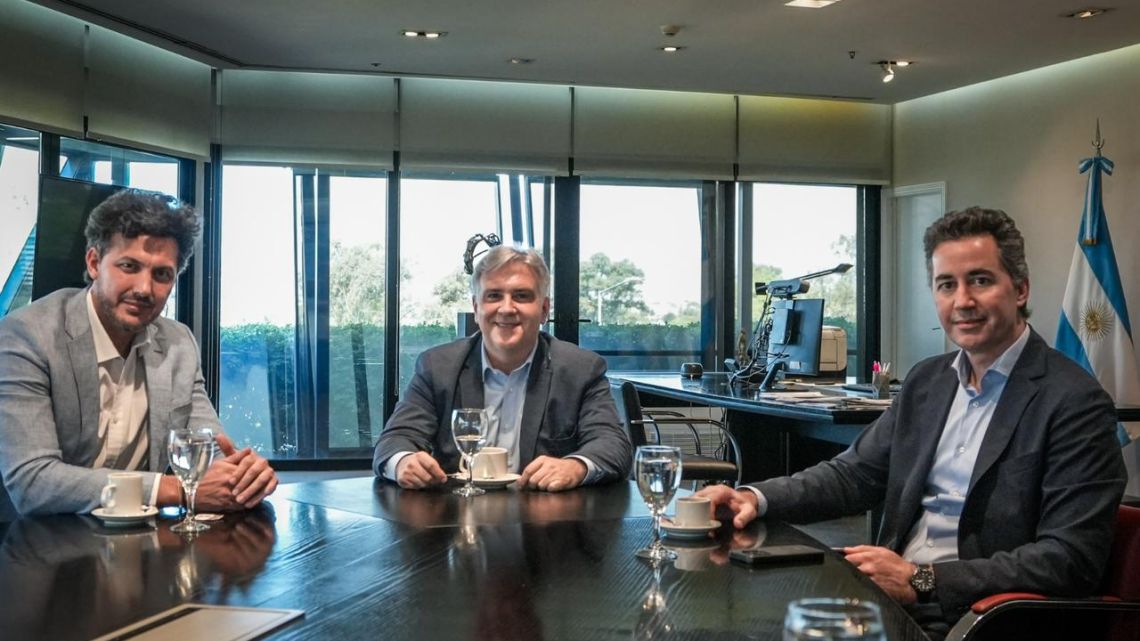 Alesandri selló acuerdo con Llaryora y se integra al bloque oficialista en la Legislatura