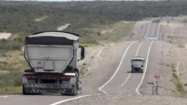 Avanza un proyecto logístico para transportar arena desde Ibicuy hasta Río Negro