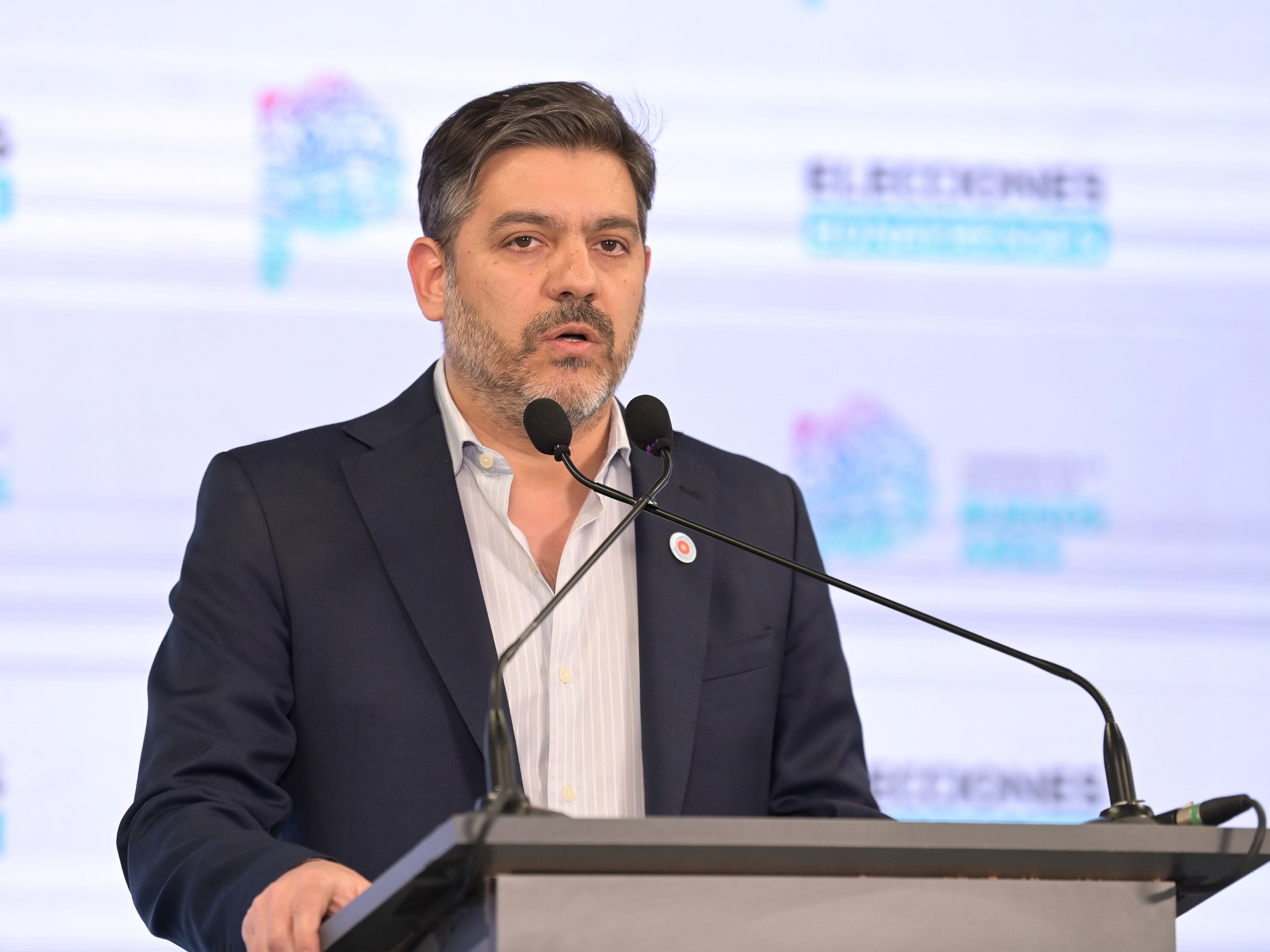 Kicillof presiona para reclamar fondos y obras para la Provincia: su mano derecha le pide una reunión a Santilli