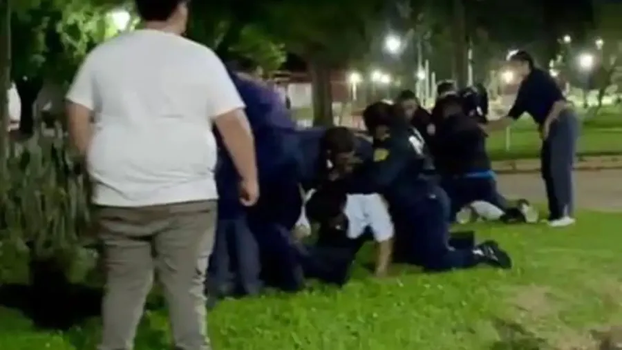 Mujer policía agredida con un puñetazo en San Jaime de la Frontera tras gresca fuera del Club Frontera