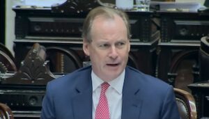 Revelan un centenar de mensajes que involucrarían al exgobernador de Entre Ríos Gustavo Bordet en una causa de corrupción