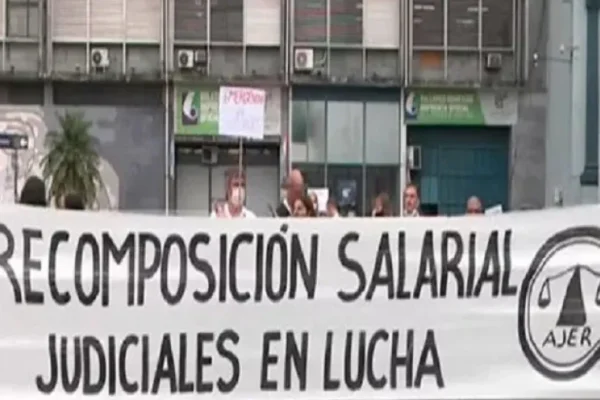 AJER convocó a un paro para este viernes y reclaman respuesta al pedido de recomposición salarial