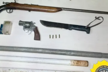 Concordia: Policía secuestró armas tras pelea entre vecinos y detuvo a dos por no justificar la tenencia