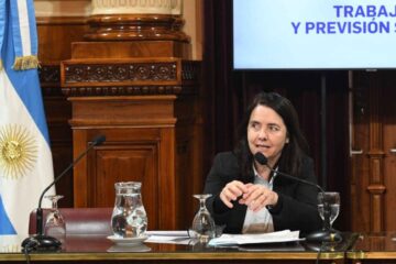 Con apoyo de Patricia Bullrich, la senadora Carmen Álvarez Rivero abandonó el PRO y se sumó a La Libertad Avanza